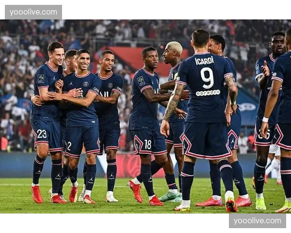 巴黎圣日耳曼高位逼抢战术在应对快速反击时的结构性风险